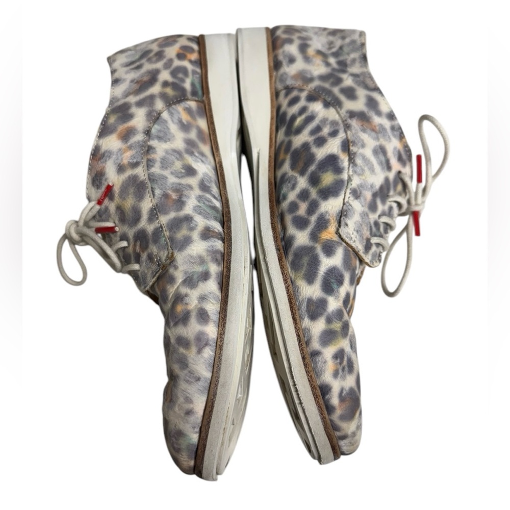 Leopard Print Leather Lace-Up Flats - Women - Picture 6 of 12